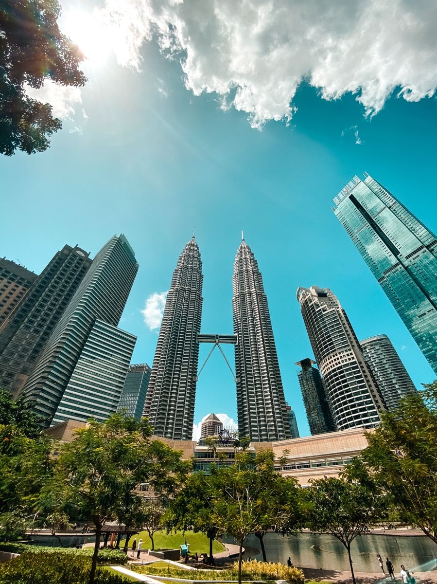 Tours Petronas de jour